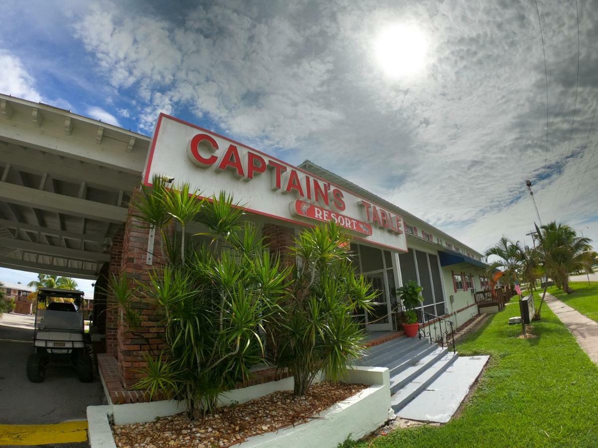 Captain'S Table Hotel By Everglades Adventures Екстер'єр фото